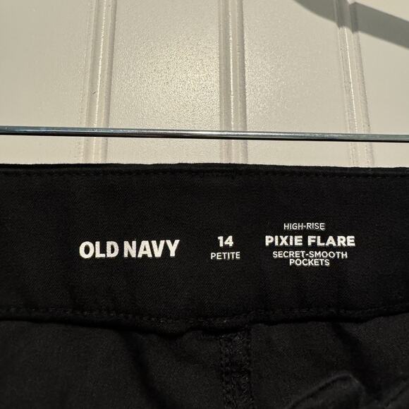 Old Navy Pixie Flare Pants Black Size 14 Petite - Picture 3 of 5
